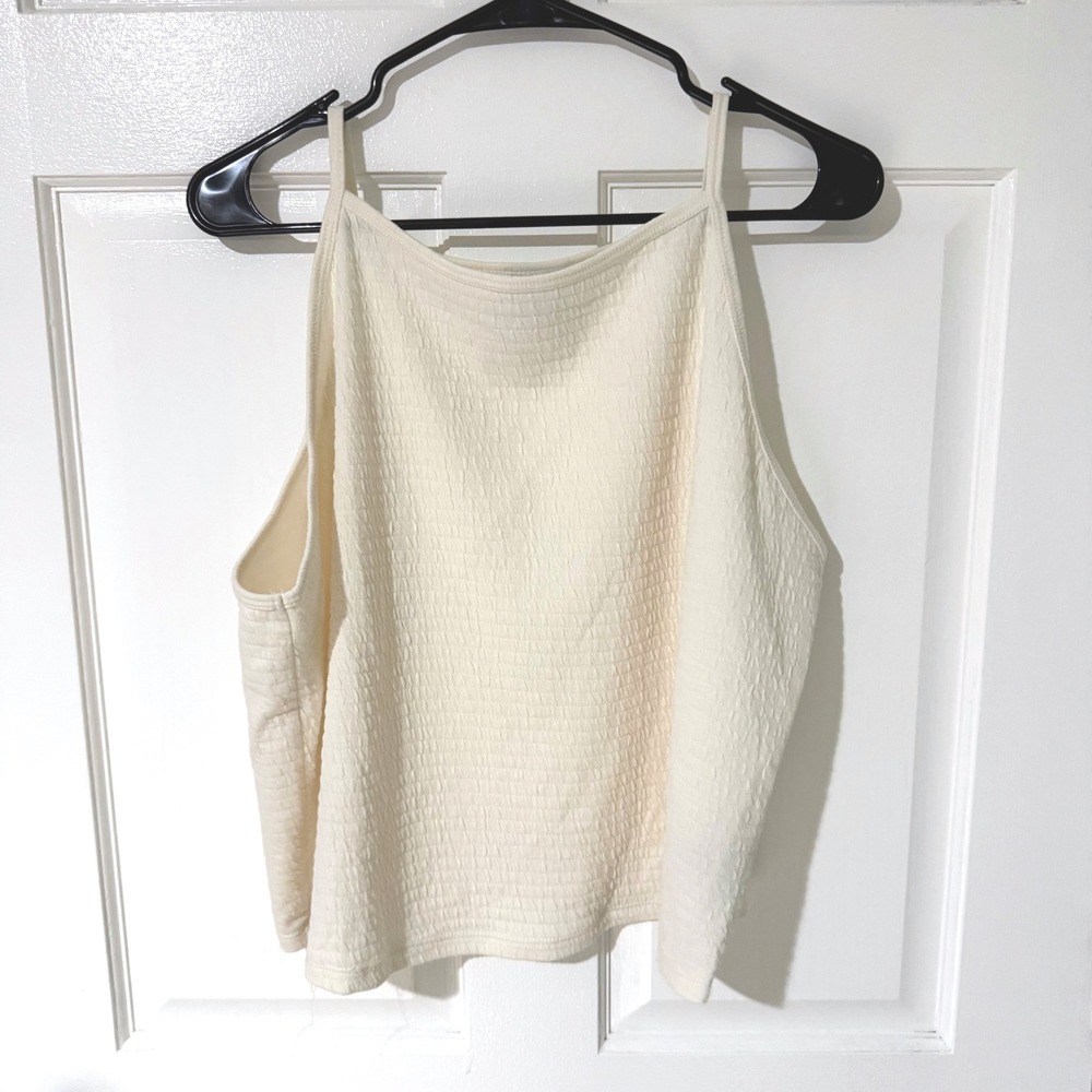 Torrid Cream Textured Bubble Gauze High Neck Camisole Tank Top Size 3 Plus Size